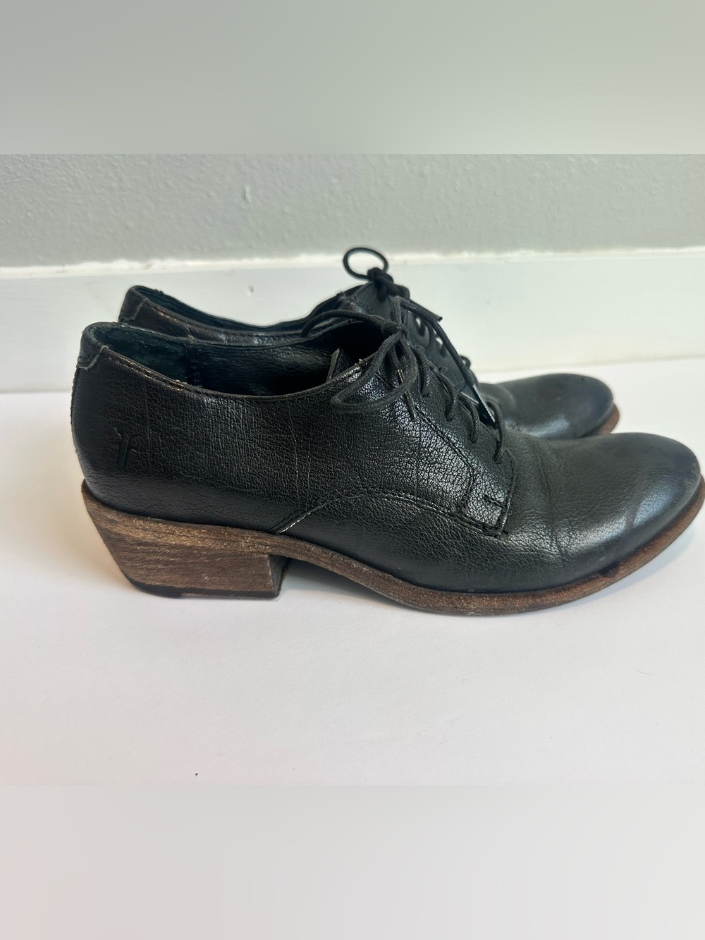 Frye Carson Oxfords size 7